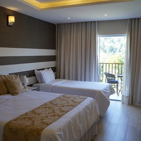 Pousada Granja Santa Barbara Correas Екстер'єр фото